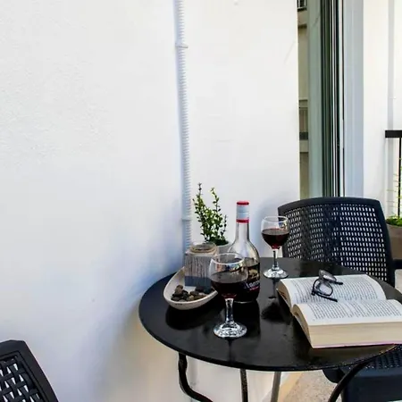 Dimitrioszoi's House Apartment