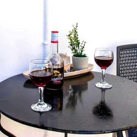 Dimitrioszoi's House * Каламата